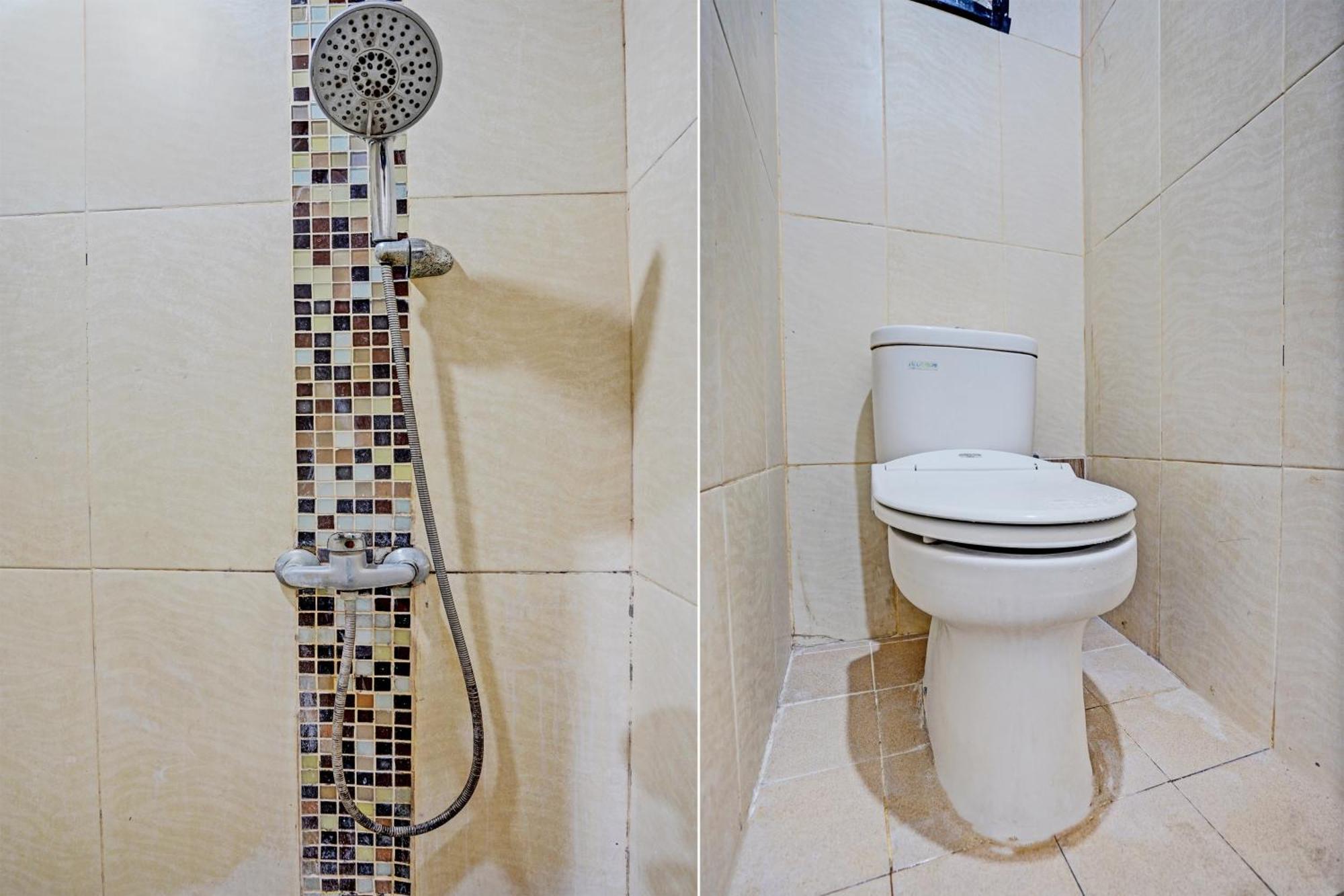 Oyo 93112 Garden Homestay 3 Merlion Surabaya Bagian luar foto