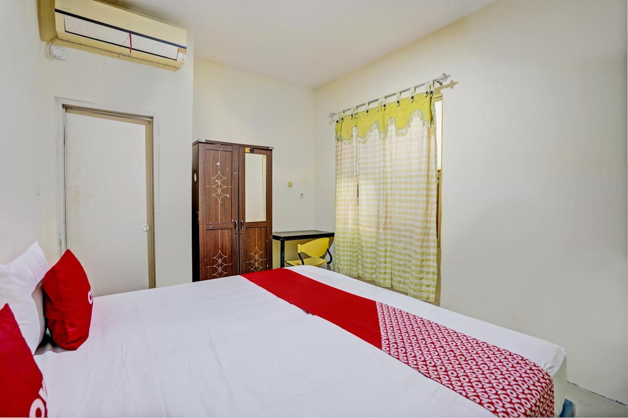 Oyo 93112 Garden Homestay 3 Merlion Surabaya Bagian luar foto