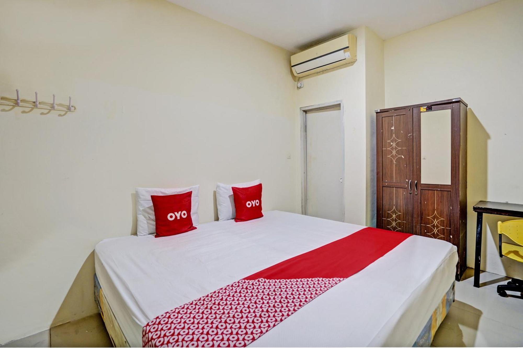 Oyo 93112 Garden Homestay 3 Merlion Surabaya Bagian luar foto